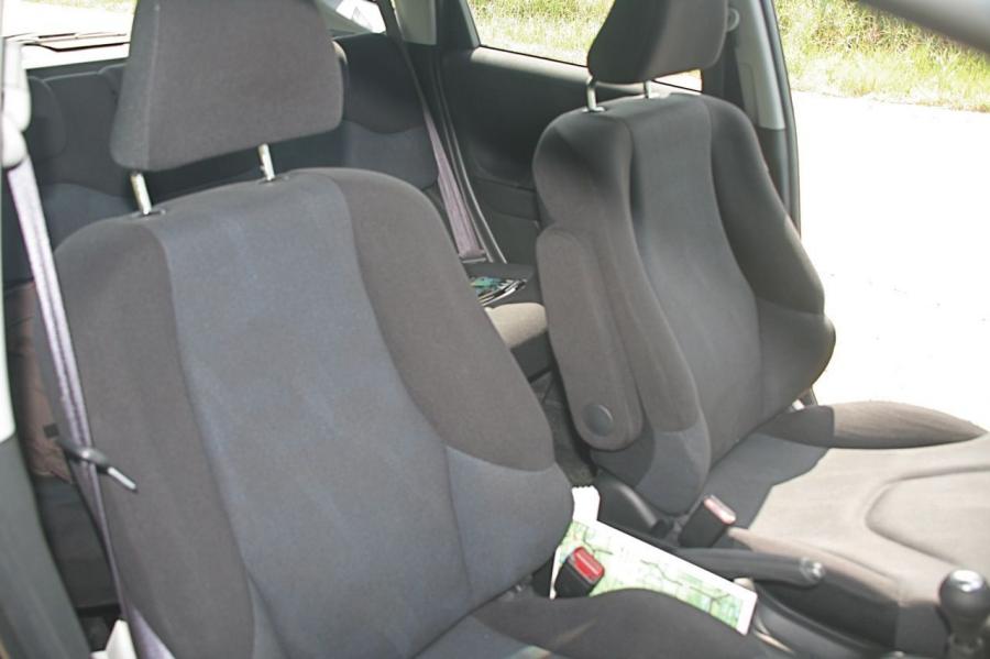  Honda Fit Sport 2009 года  (фото 28 из 66)